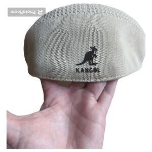 VINTAGE Kangol Hat Tan White Knit Golf Flat Cap Made in United Kingdom L